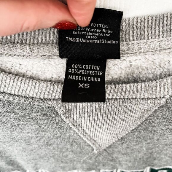 Harry Potter Slytherin Sweatshirt - Picture 6 of 9